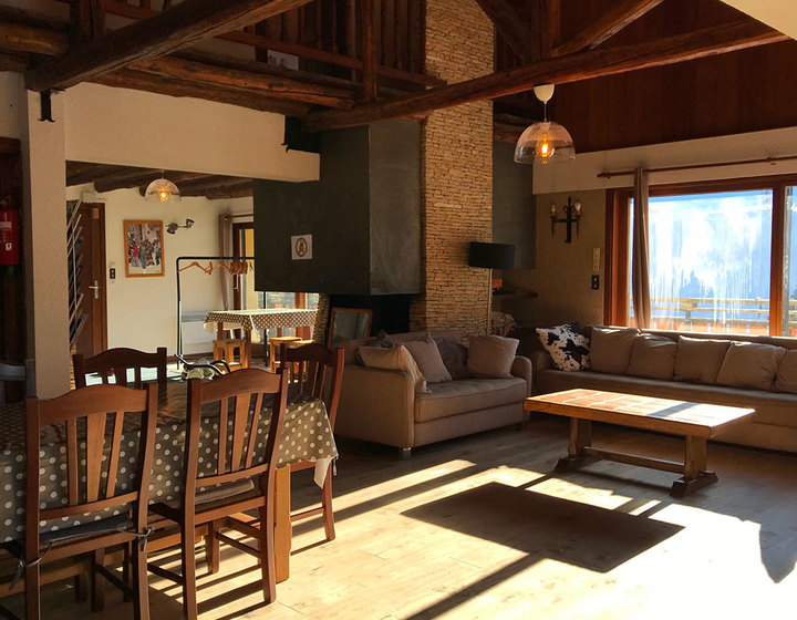 Chalet in the heart of the village